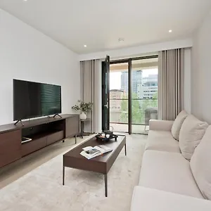 elegant-and-modern-apartments-in-canary-wharf-right.brighton-hotels-england.com/